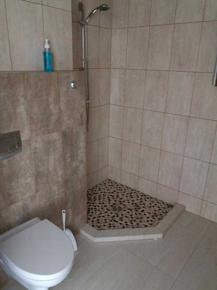 Aroma Skuodiskio Uzeiga Skuodas Buitenkant foto